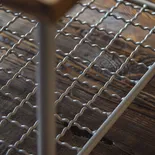 Stolik kawowy ze starego drewna i metalu na kółkach Stoliki kawowe ze starego drewna i metalu